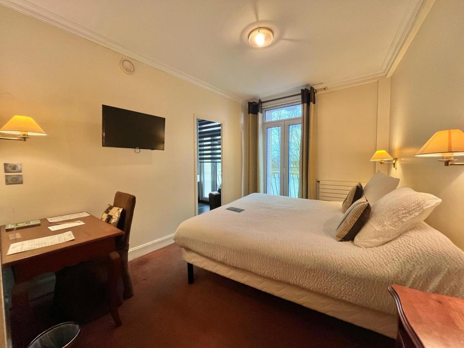 Logis Hotel Le Rivage Gien Eksteriør bilde