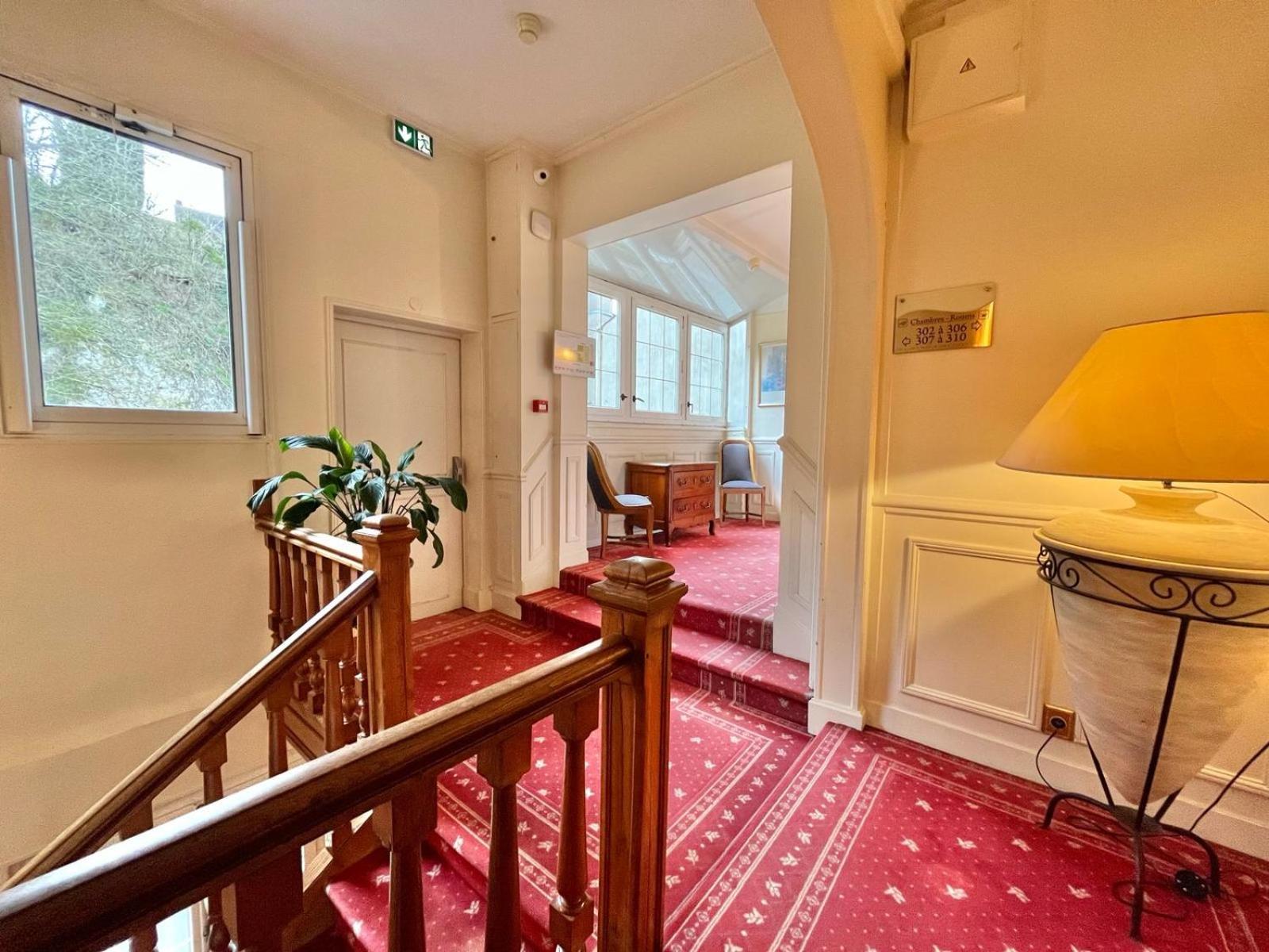 Logis Hotel Le Rivage Gien Eksteriør bilde