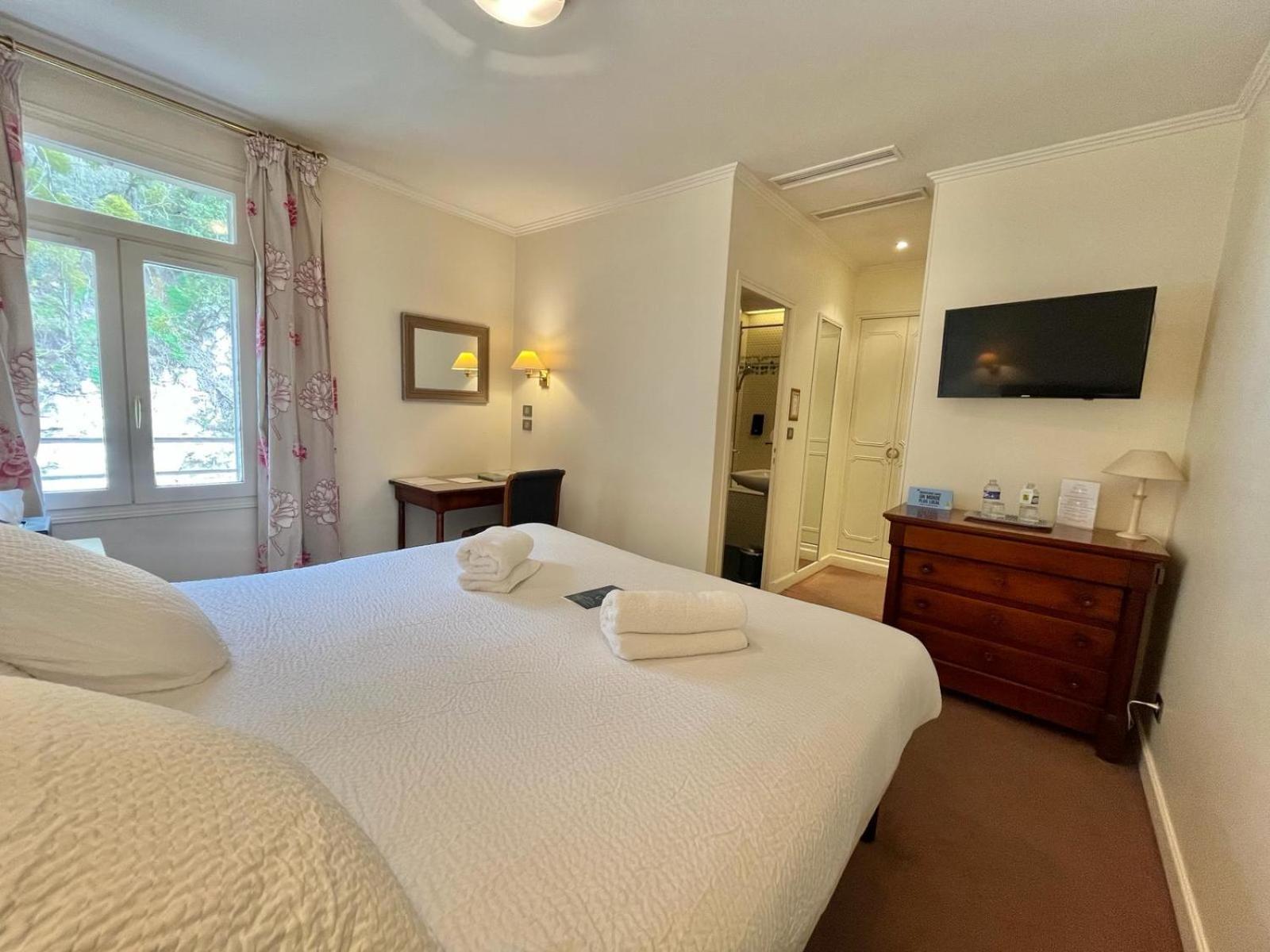 Logis Hotel Le Rivage Gien Eksteriør bilde